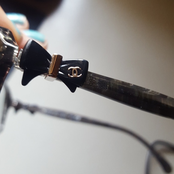 Chanel Gray Tweed Bow Eyeglasses With Original Case - Picture 4 of 8